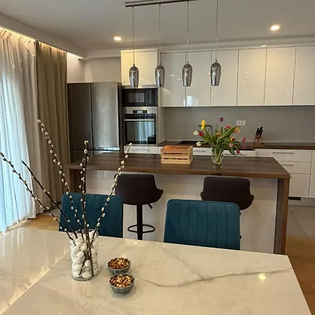Luxury 2 Bedroom With Sea View